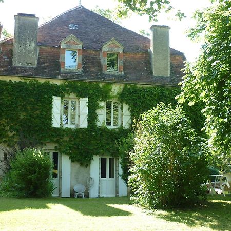 Chambres D'Hotes Maison Redon Tour-de-Faure Εξωτερικό φωτογραφία