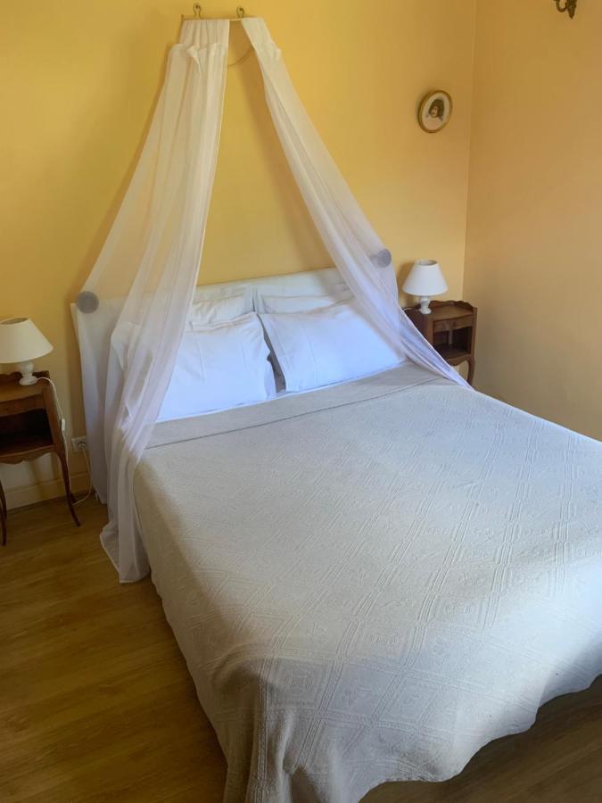 Chambres D'Hotes Maison Redon Tour-de-Faure Εξωτερικό φωτογραφία