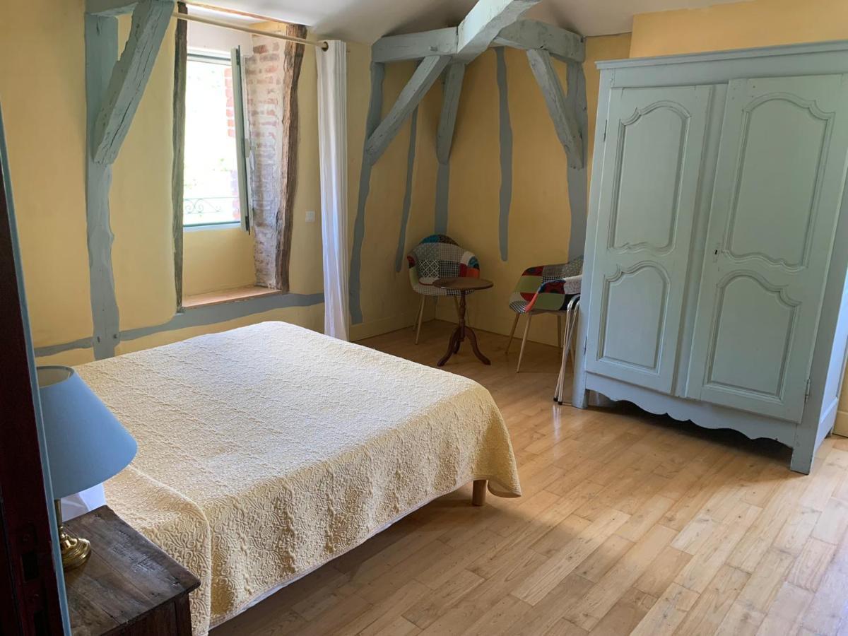 Chambres D'Hotes Maison Redon Tour-de-Faure Εξωτερικό φωτογραφία