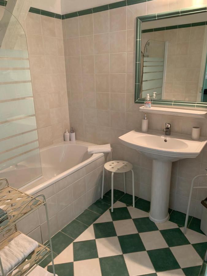 Chambres D'Hotes Maison Redon Tour-de-Faure Εξωτερικό φωτογραφία
