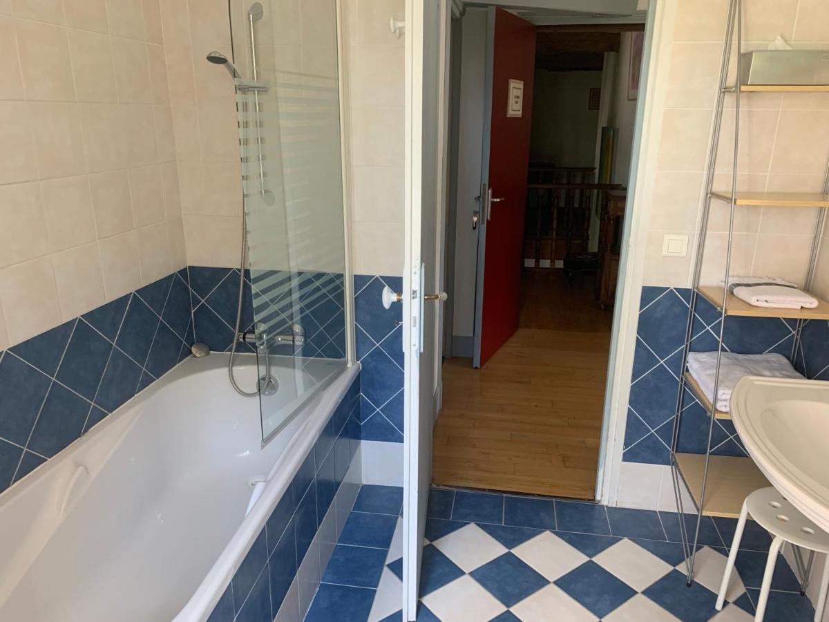 Chambres D'Hotes Maison Redon Tour-de-Faure Εξωτερικό φωτογραφία