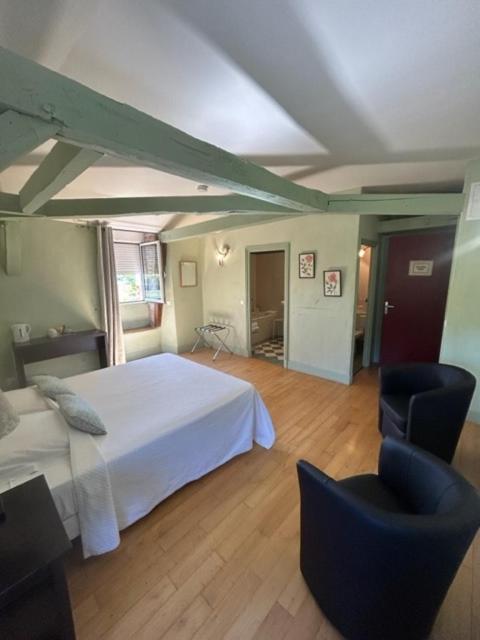 Chambres D'Hotes Maison Redon Tour-de-Faure Εξωτερικό φωτογραφία
