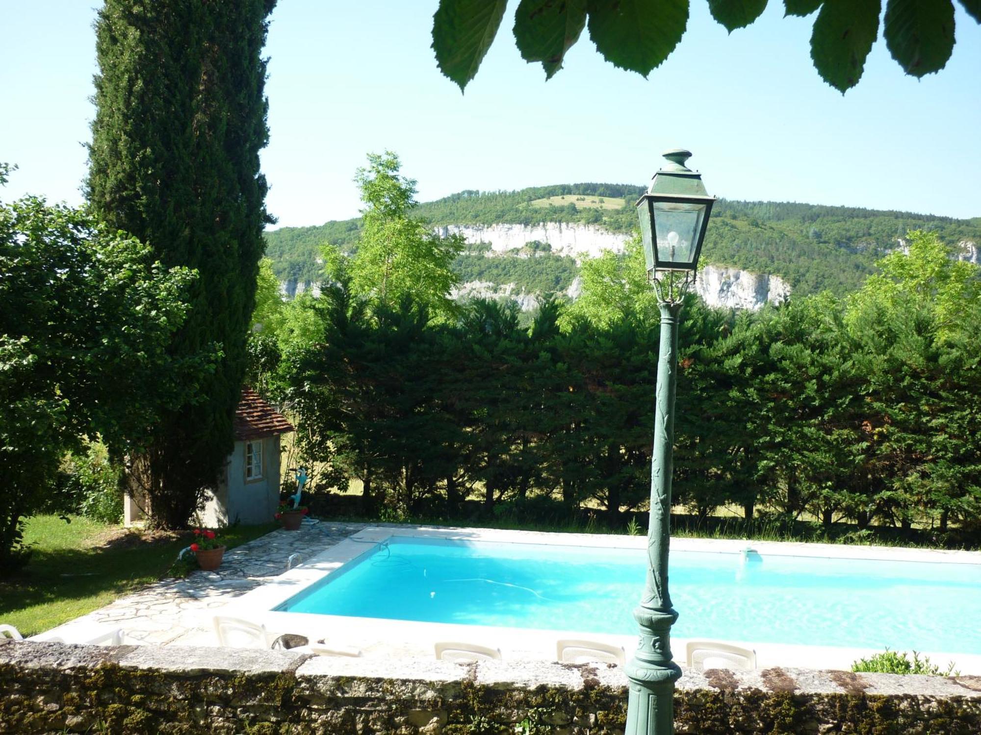 Chambres D'Hotes Maison Redon Tour-de-Faure Εξωτερικό φωτογραφία