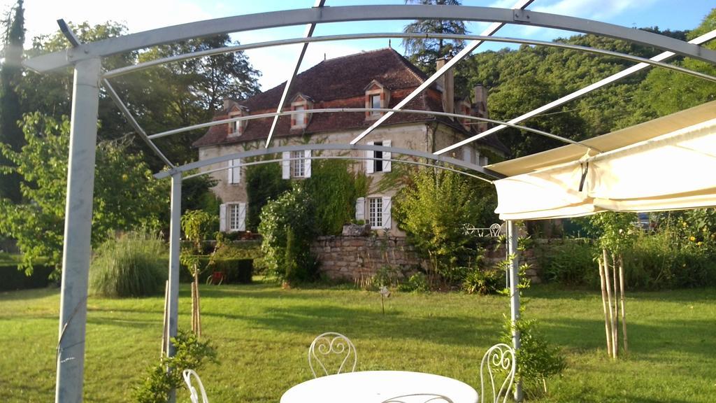 Chambres D'Hotes Maison Redon Tour-de-Faure Εξωτερικό φωτογραφία