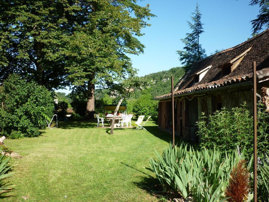 Chambres D'Hotes Maison Redon Tour-de-Faure Εξωτερικό φωτογραφία