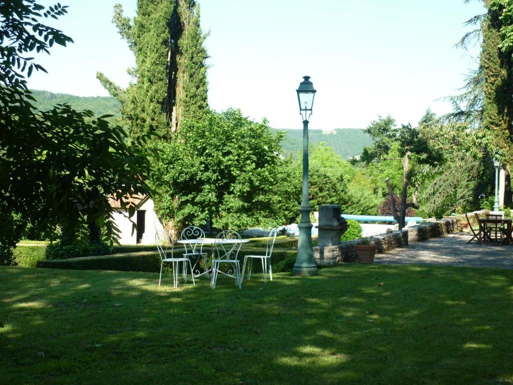 Chambres D'Hotes Maison Redon Tour-de-Faure Εξωτερικό φωτογραφία